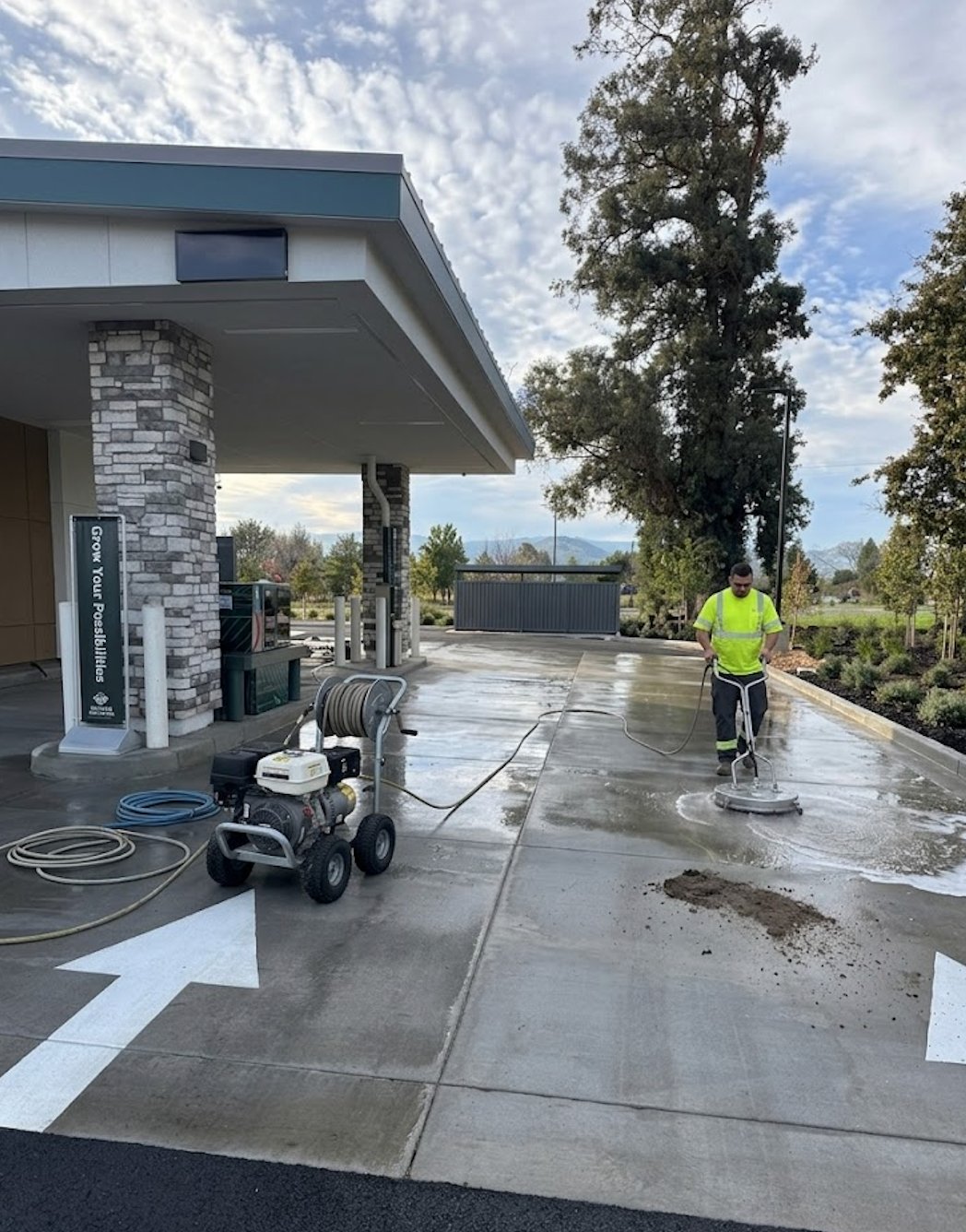 Commercial pressure washing for Bay Area sidewalks and building exteriors